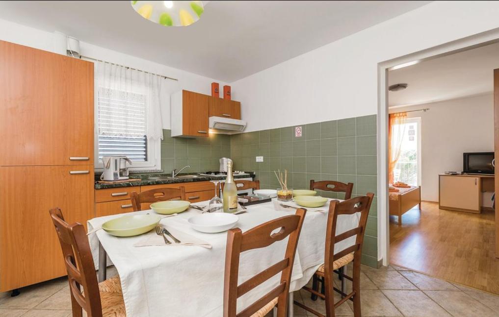 Apartments Franelli Брсеч Екстер'єр фото