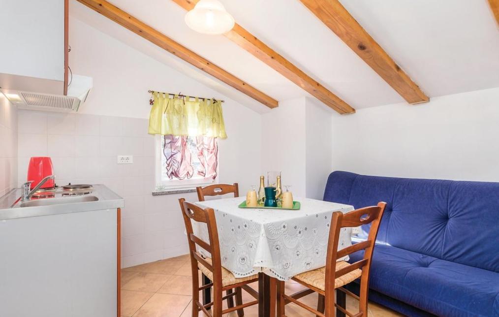 Apartments Franelli Брсеч Екстер'єр фото